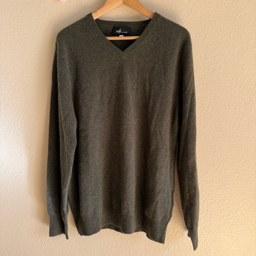 NAADAM Olive Cashmere V Neck Sweater by Soft By NAADAM Size XL